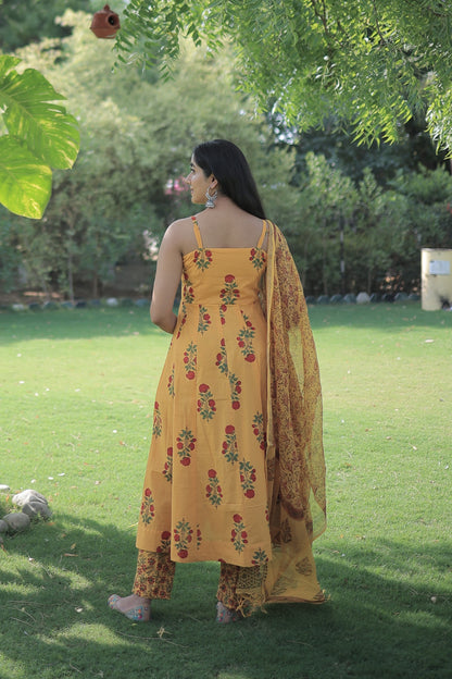 ZOYA COTTON SUIT SET