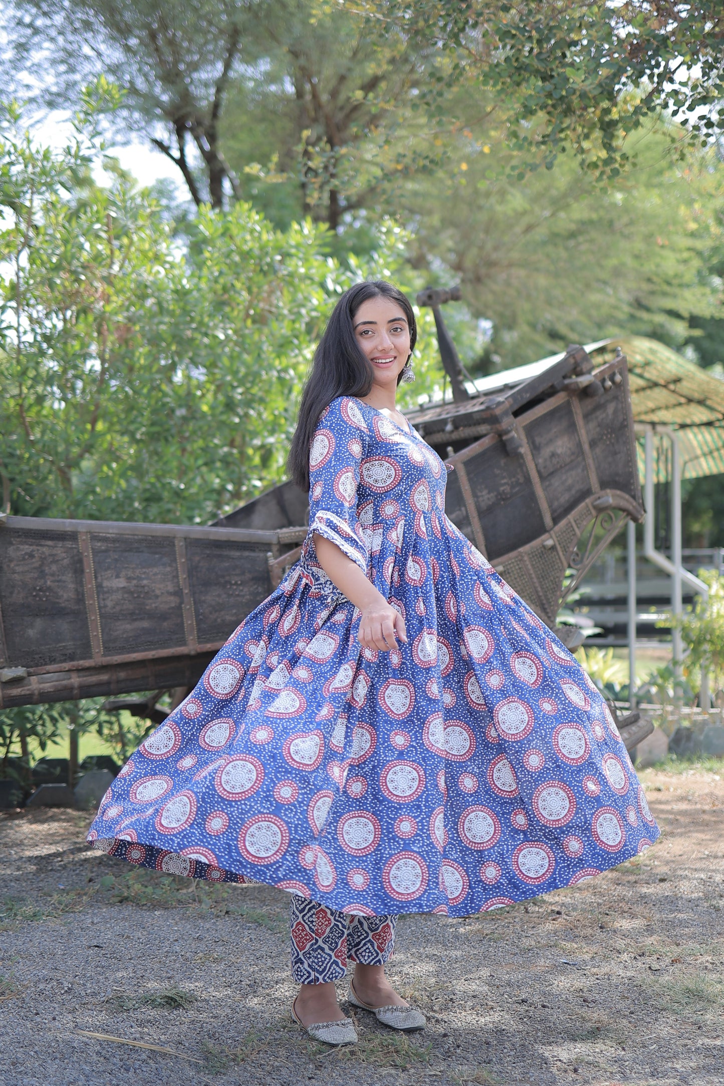 FLORAL ANGRAKHA SUIT SET