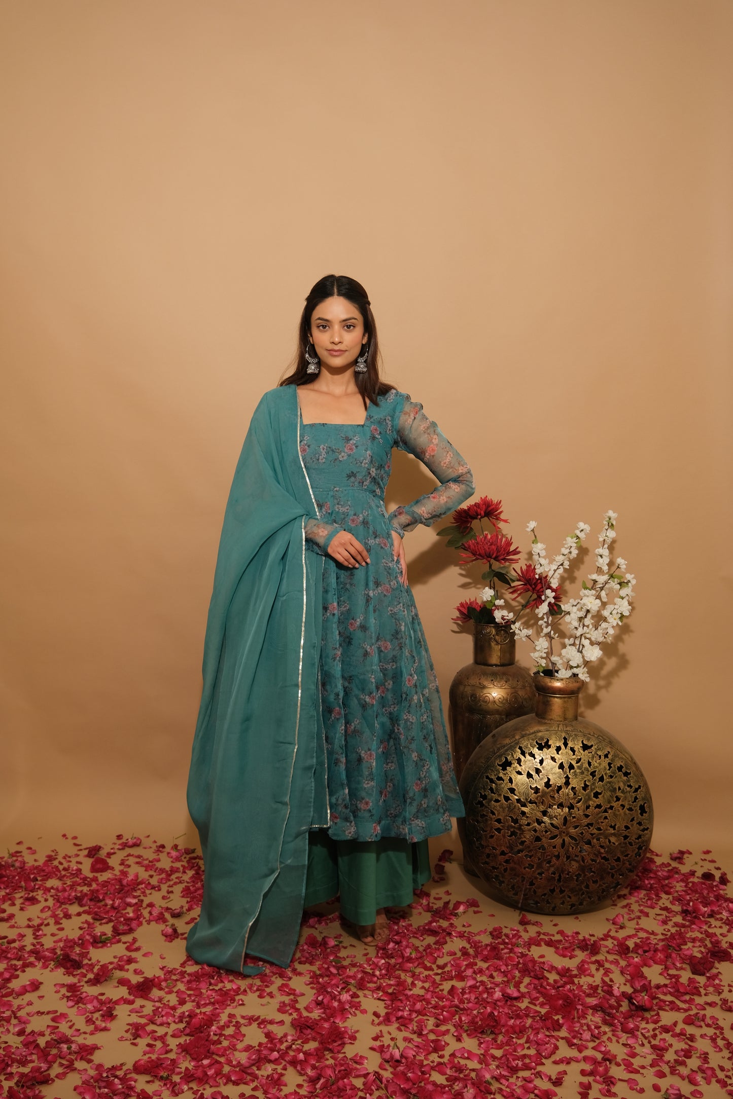 Aarvaya Suit Set