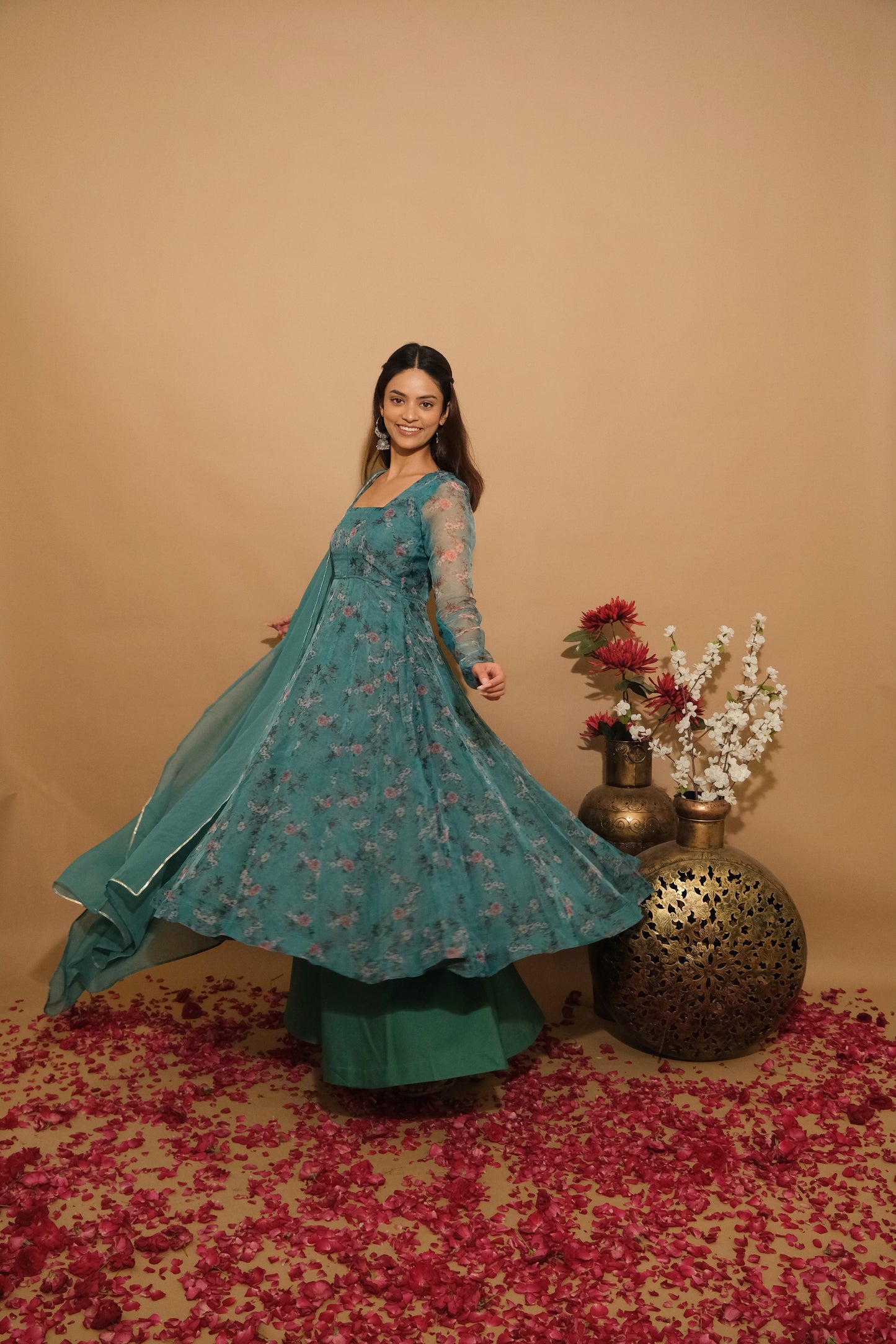 Aarvaya Suit Set