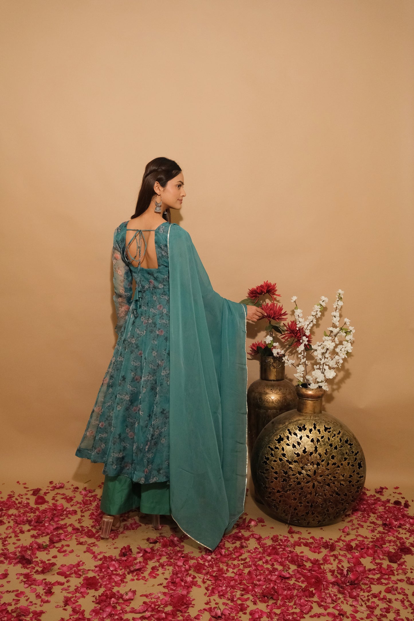 Aarvaya Suit Set