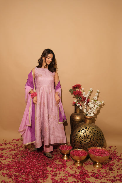 Eshvani Suit Set
