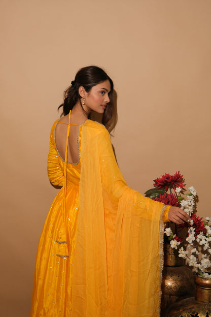 Tanveeraa Suit Set